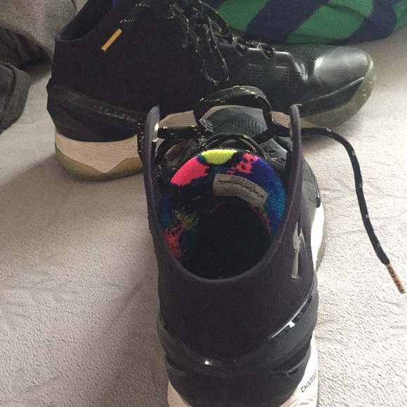 Curry 2.5 - Picture 4 of 4